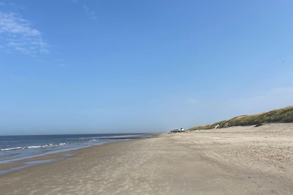 Strandhuisje Daan Dicht Bij Zee En *